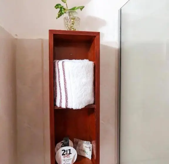 اتاق اکونومی یک تخته, Casa Dos Frades