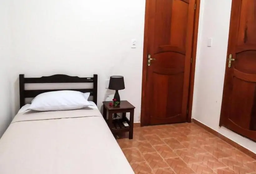اتاق اکونومی یک تخته, Casa Dos Frades