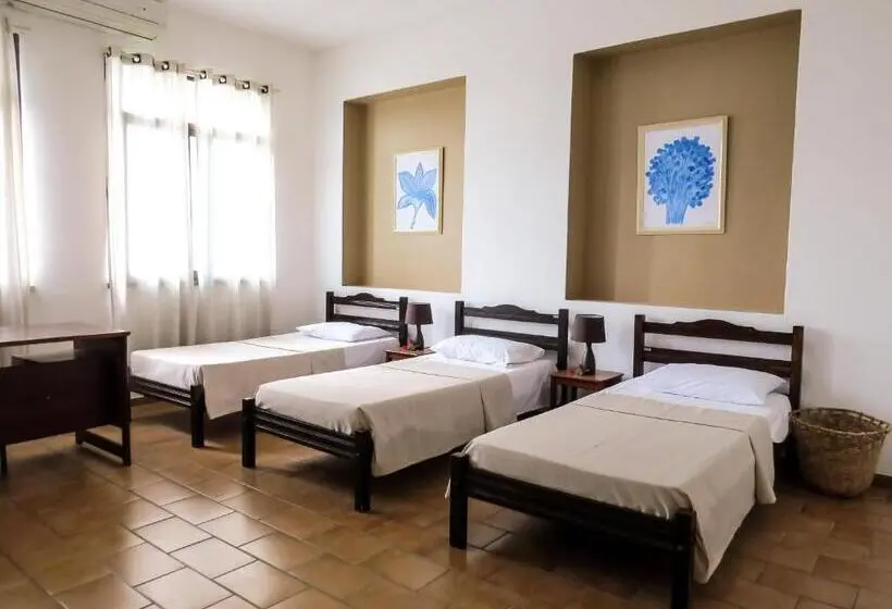 اتاق استاندارد سه نفره, Casa Dos Frades