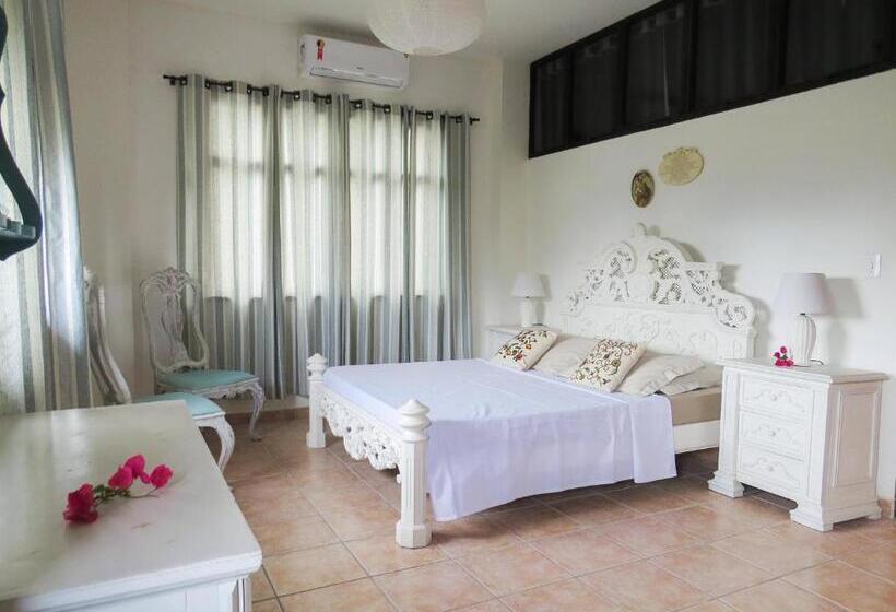 スイート, Casa Dos Frades