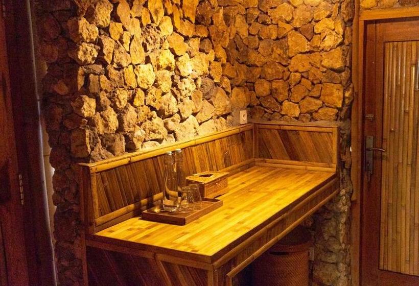 Бунгало Deluxe, Elang Hillside Bamboo Villas