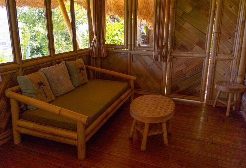 Бунгало Deluxe, Elang Hillside Bamboo Villas