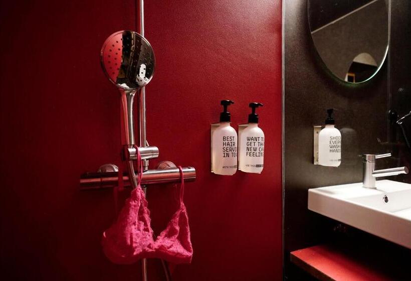 اتاق استاندارد, Zero Box Lodge Coimbra