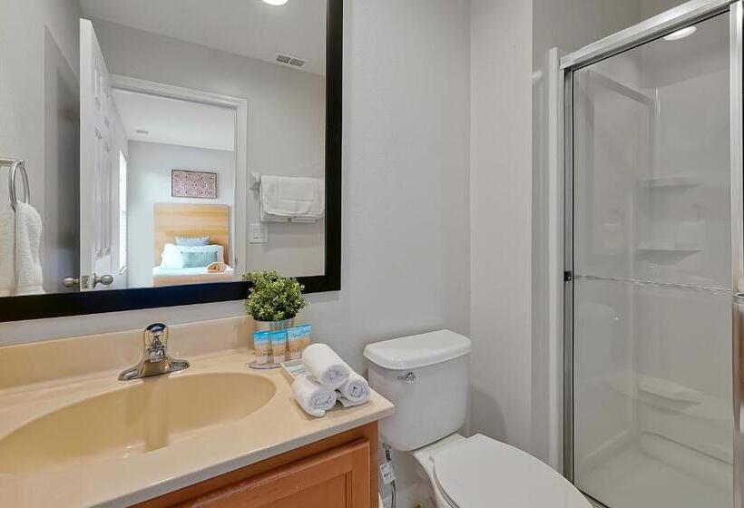 침실 4개 주택, Encantada Resort Vacation Townhomes By Idiliq