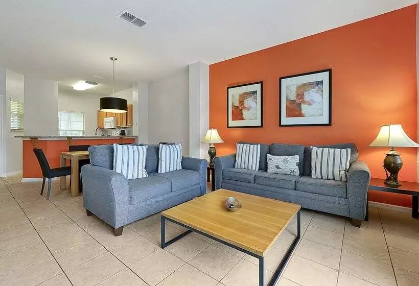 Talo 3 Makuuhuonetta, Encantada Resort Vacation Townhomes By Idiliq