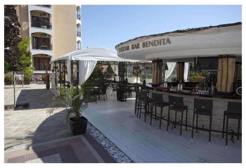 Апартаменты 2 Спальни, Bendita Mare Apartment