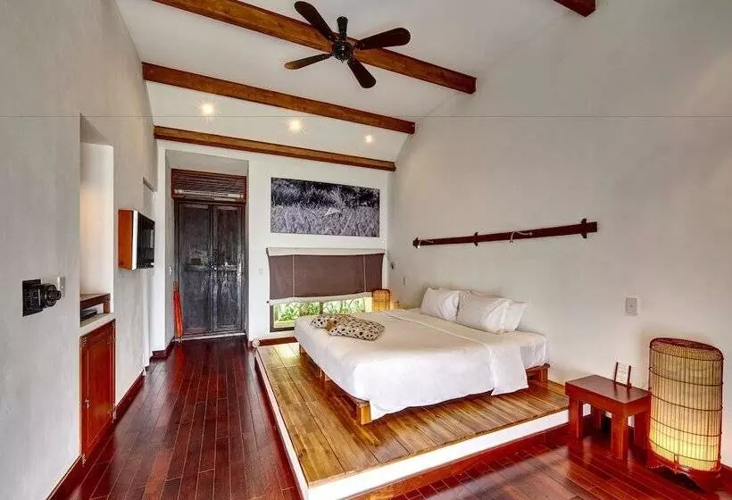 1-Bedroom Villa Sea View