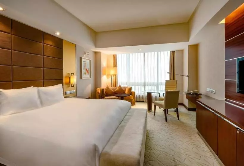 スタンダードシティビュールーム, Crowne Plaza Yantai Sea View, An Ihg