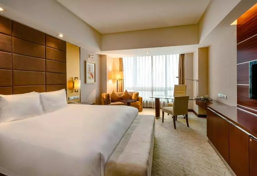 スタンダードシティビュールーム, Crowne Plaza Yantai Sea View, An Ihg