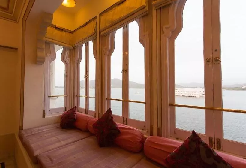 Royal Suite
