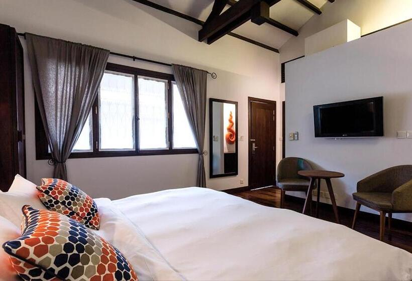 غرفة قياسية, Heritage Suites