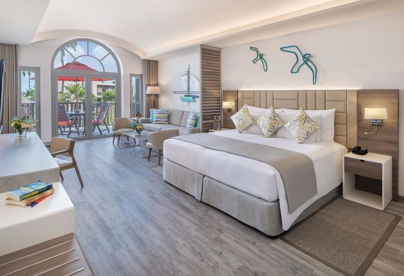 庭の見えるジュニアスイート, Ja The Resort   Ja Palm Tree Court, Dubai