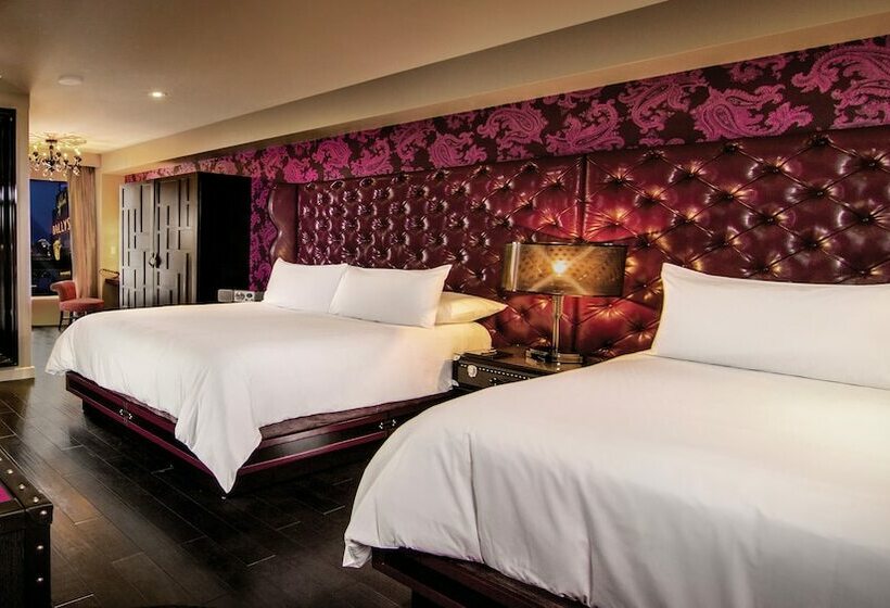 디럭스 룸, The Cromwell