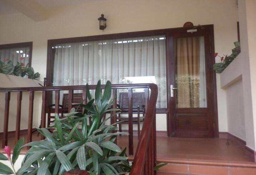 اتاق لوکس با چشمانداز استخر, Tien Dat Mui Ne Resort & Spa