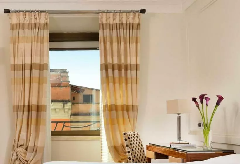 Camera Classica, Unahotels Decò Roma
