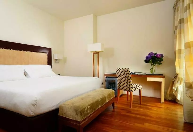Suite Familiare, Unahotels Decò Roma