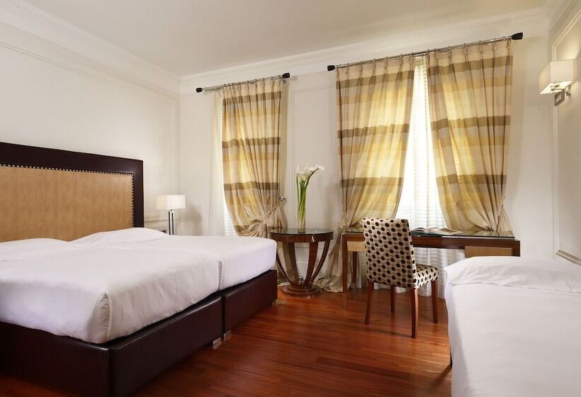 חדר סופריור לשלושה, Unahotels Decò Roma