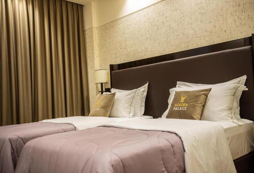 标准间, Golden Palace