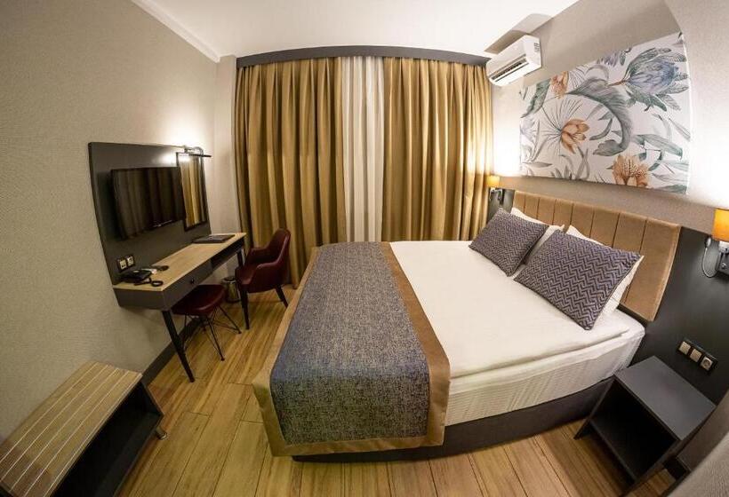 Стандартный Номер Кровать Кинг, Levor