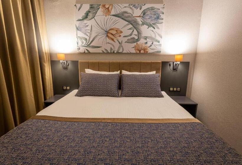 Стандартный Номер Кровать Кинг, Levor