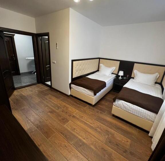 Chambre Standard avec Vues, купецький двір