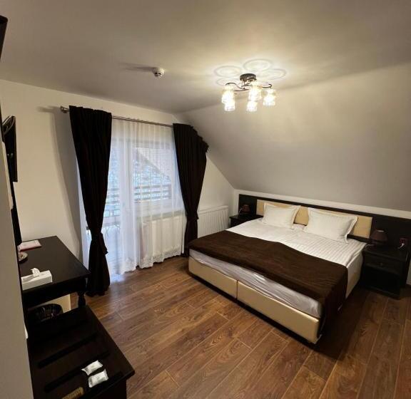 Chambre Standard Lit King Size, купецький двір