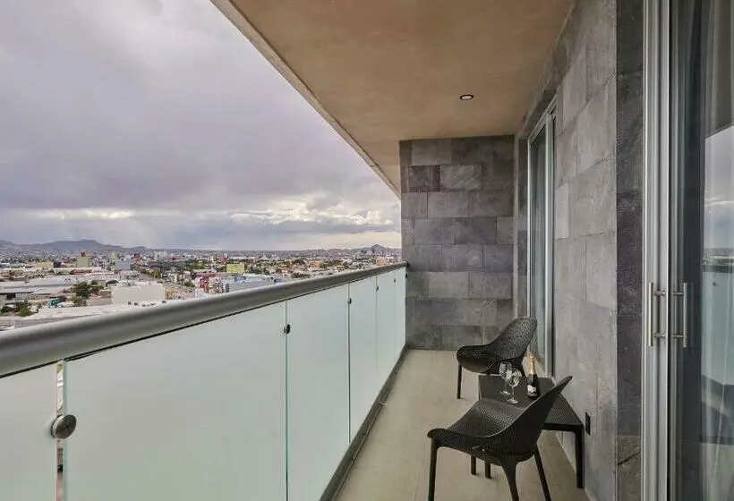 キングサイズベッドのスイートルーム, Four Points By Sheraton Ciudad Juarez