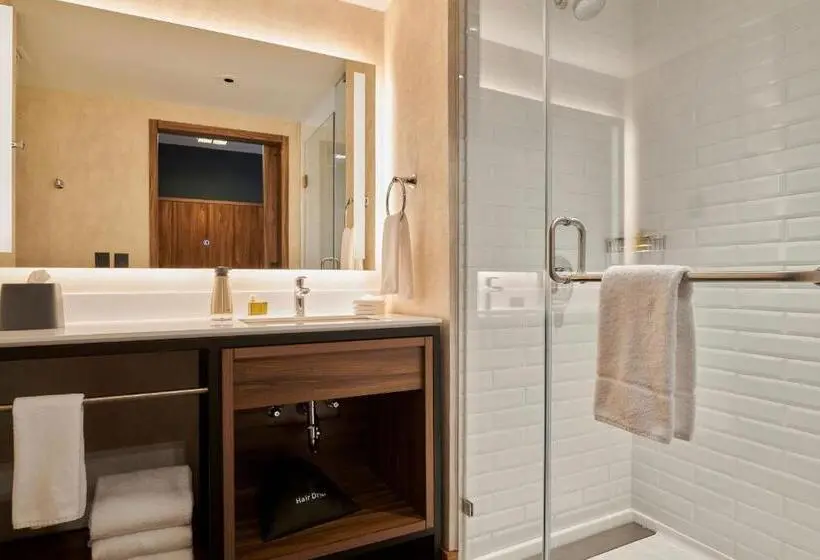 キングサイズベッドのクラシックルーム, Four Points By Sheraton Ciudad Juarez
