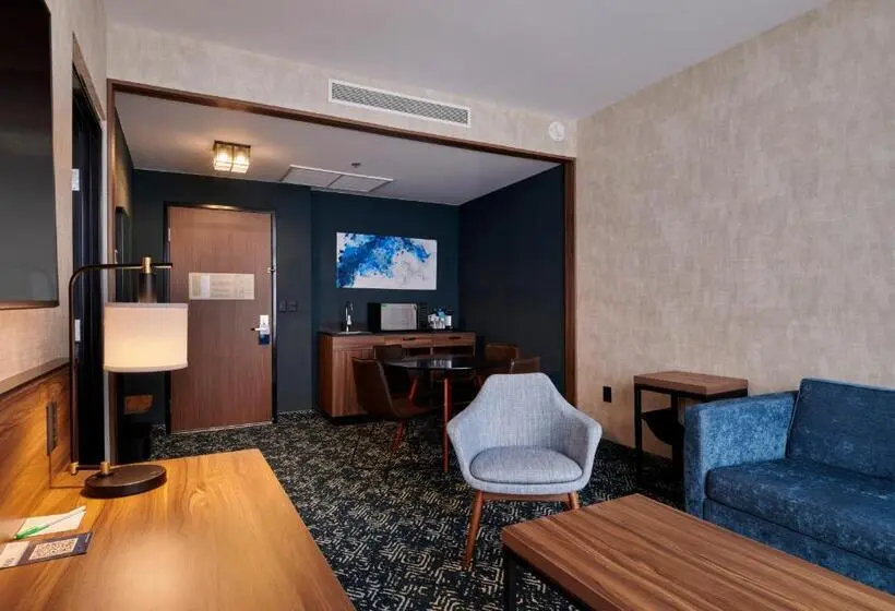 キングサイズベッドのスイートルーム, Four Points By Sheraton Ciudad Juarez