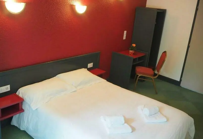 Pokój Trzyosobowy Comfort, Le Foirail
