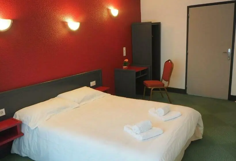 Pokój Trzyosobowy Comfort, Le Foirail