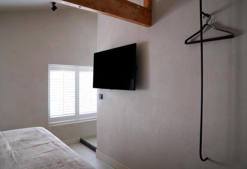 חדר סטנדרט, âme