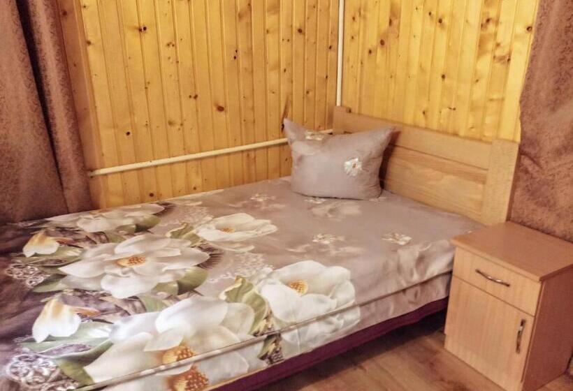 استودیوی استاندارد, садиба у валентини