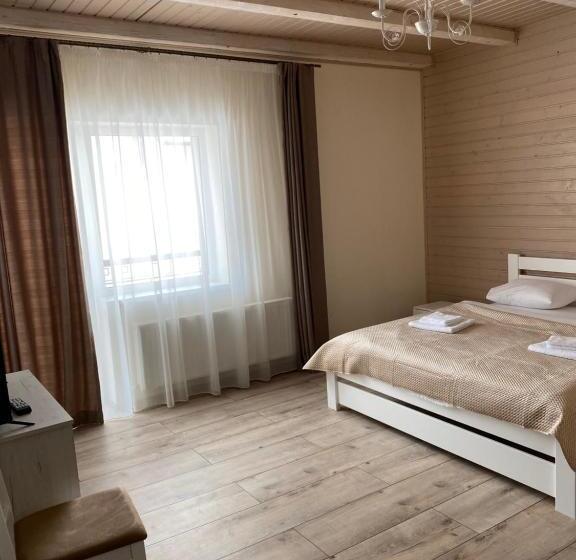 سوئیت با تخت بزرگ, солодкий гранат