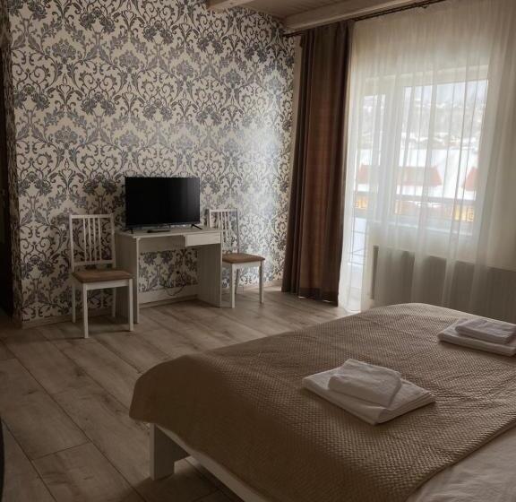 سوئیت با تخت بزرگ, солодкий гранат