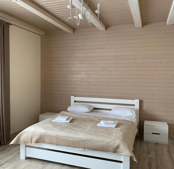 سوئیت با تخت بزرگ, солодкий гранат