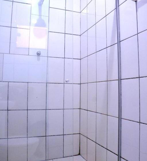 スタンダード4人部屋, Pousada Universal