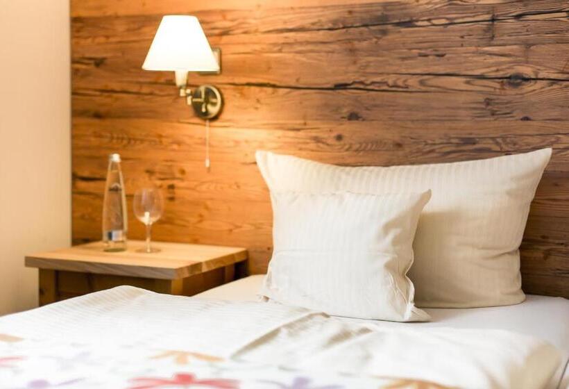 Номер Стандарт, Wirt Z´ Engelsberg