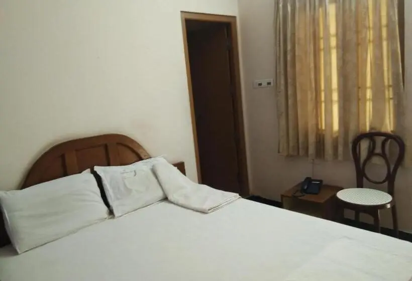 シングルデラックスルーム, Comfort Inn