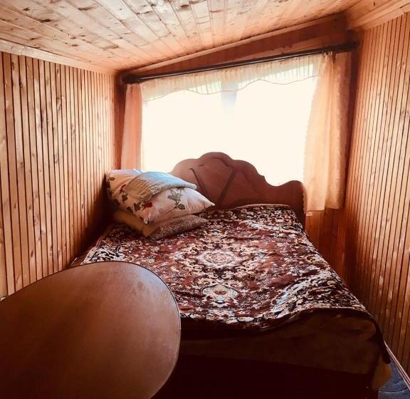 اتاق استاندارد با چشمانداز کوهستان, U Daryny