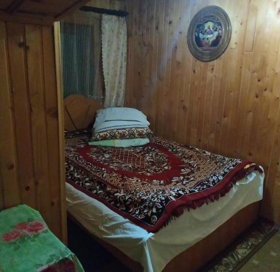 اتاق استاندارد با چشمانداز کوهستان, U Daryny