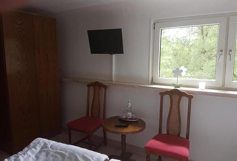 Номер Стандарт, Forellenhof Waldhölzbach