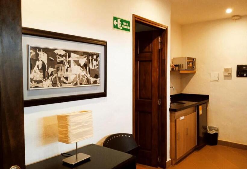 סטודיו דלוקס, La Posada Del Zaguán