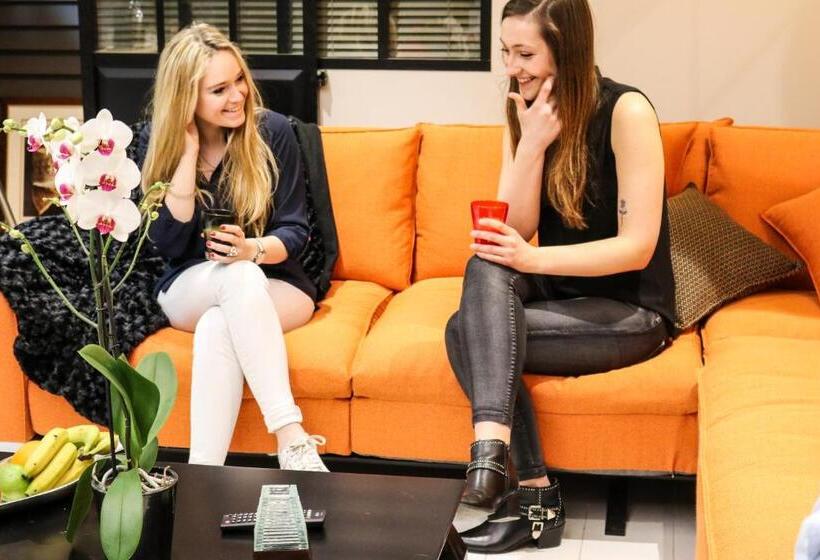 キングサイズベッドのスタンダードルーム, Akoa Villa