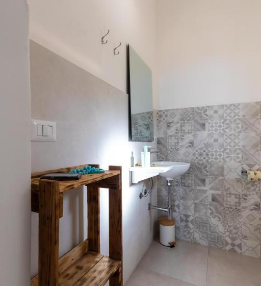 اتاق استاندارد با تخت بزرگ, Brezza Marina