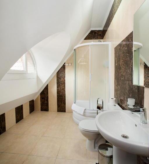 اتاق سوپریور, Gentleman