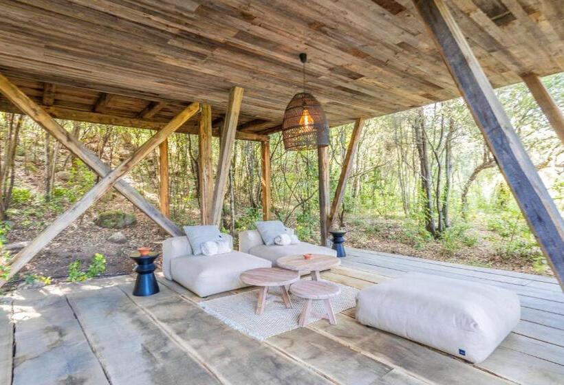 Люкс Deluxe Кровать Кинг, Domaine De Casanghjulina