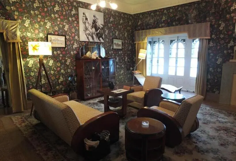 スーペリアースイート, Udai Bilas Palace
