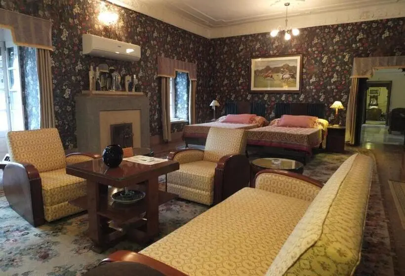スーペリアースイート, Udai Bilas Palace