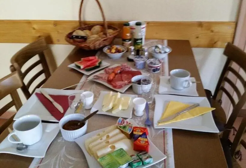 スタンダードルーム, Gasthaus ,,zum Schwarzen Bär